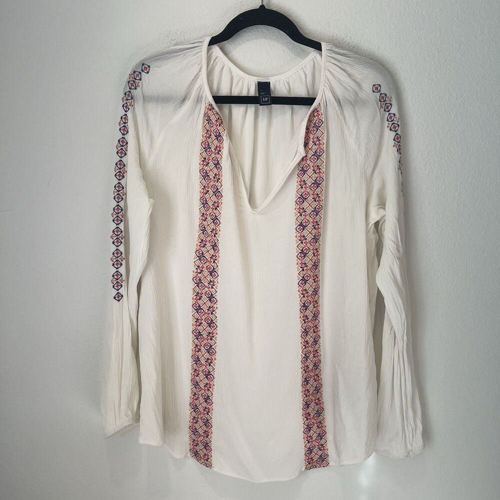 Gap White Ivory Embroidered Top Blouse Size XL Long Sleeves V neck Sheer - Picture 2 of 7